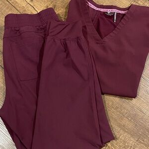 Med Couture scrub set size medium